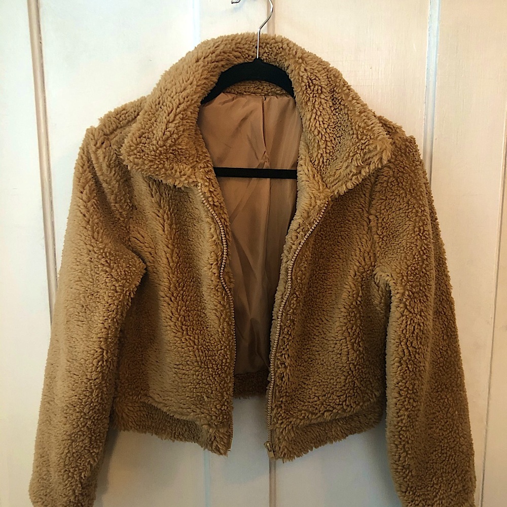 Women’s crop teddy "Sherpa" like zip up jacket